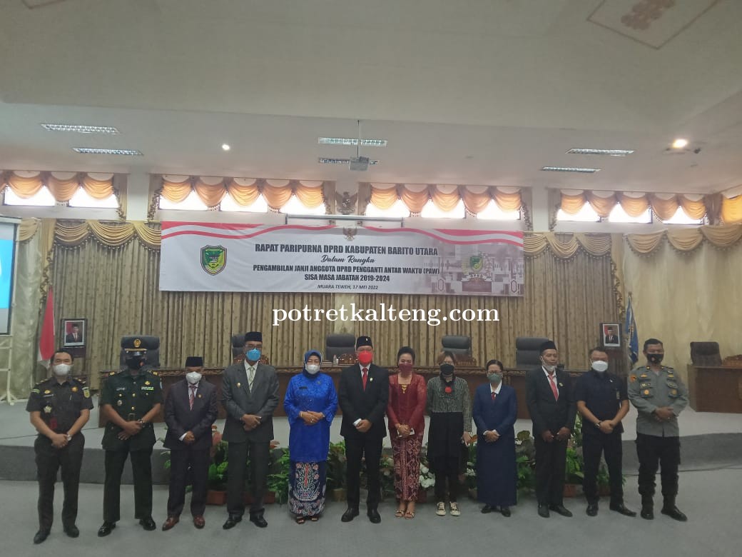 Pasi Pers Kodim Muara Teweh Hadiri Paripurna Pengambilan Janji Anggota DPRD Pengganti Antar Waktu