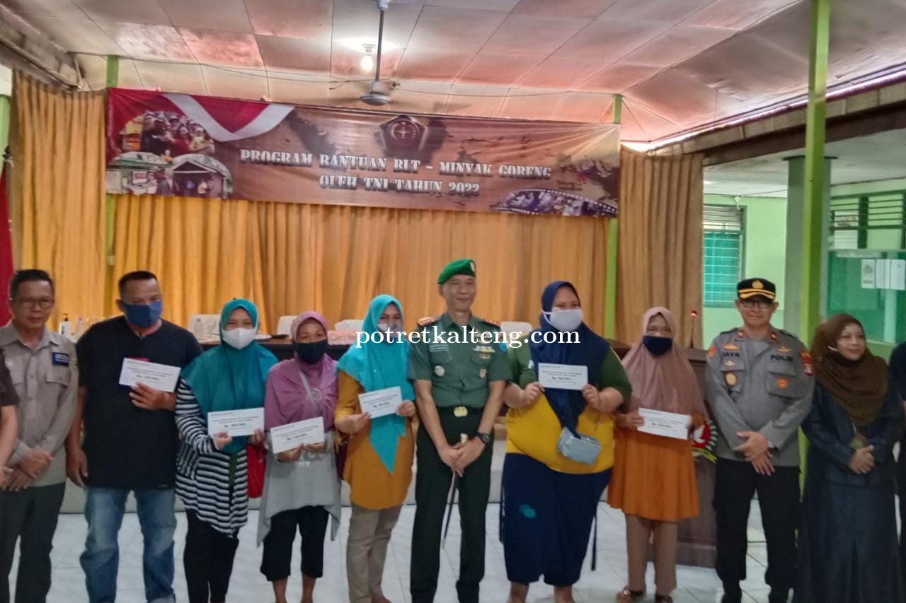 Kodim 1013/Muara Teweh Bagikan Bantuan Tunai Untuk PKL