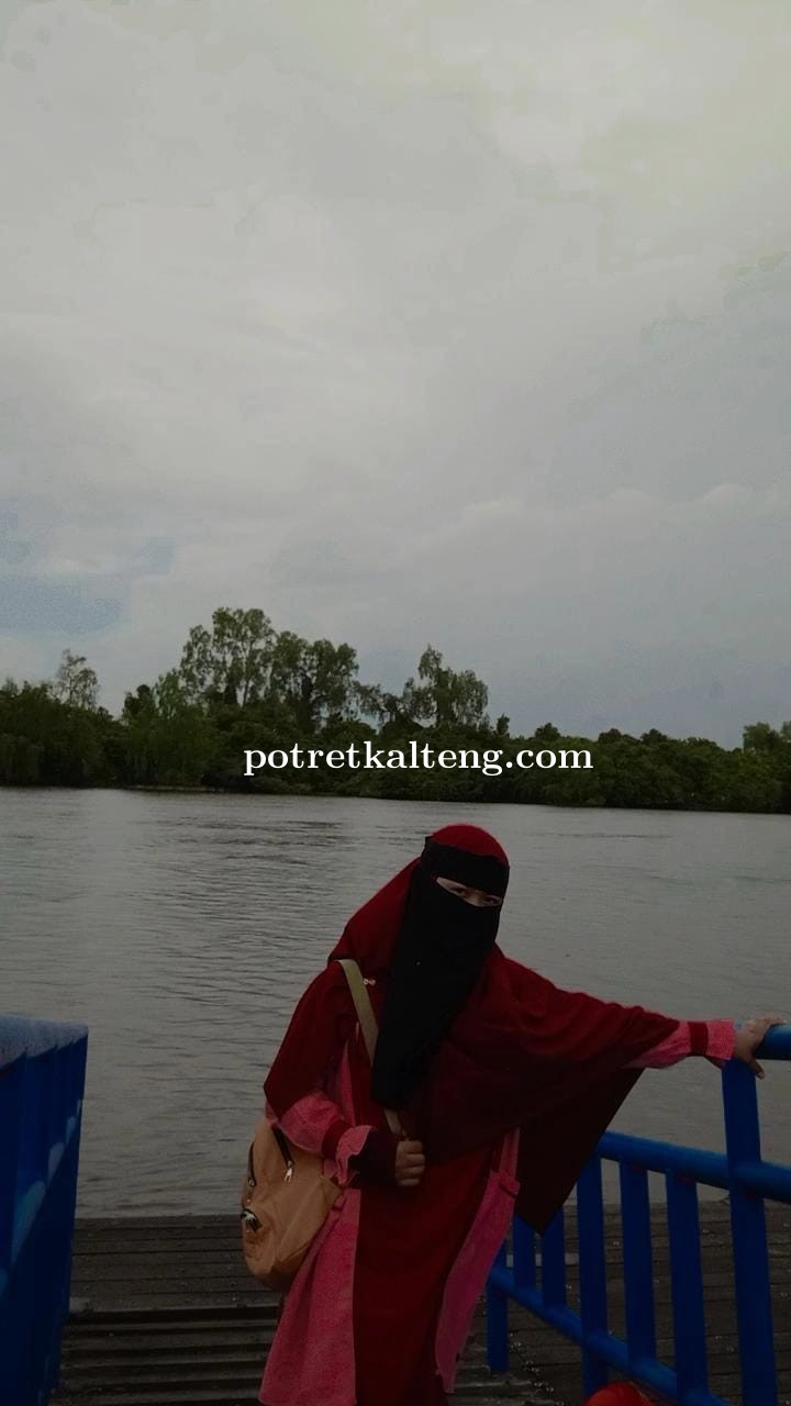 PENTINGNYA PENGAJARAN ADAB SEJAK USIA DINI