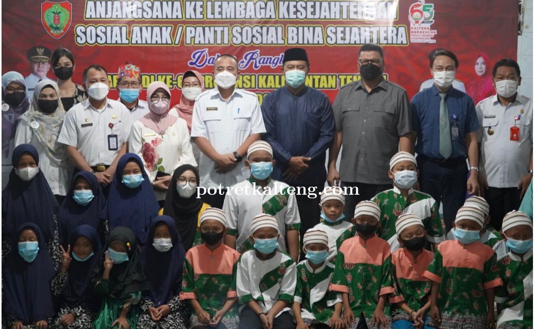 Pemprov. Kalteng Serahkan Bantuan Ke LKS Bina Sejahtera Dalam Kegiatan Anjangsana