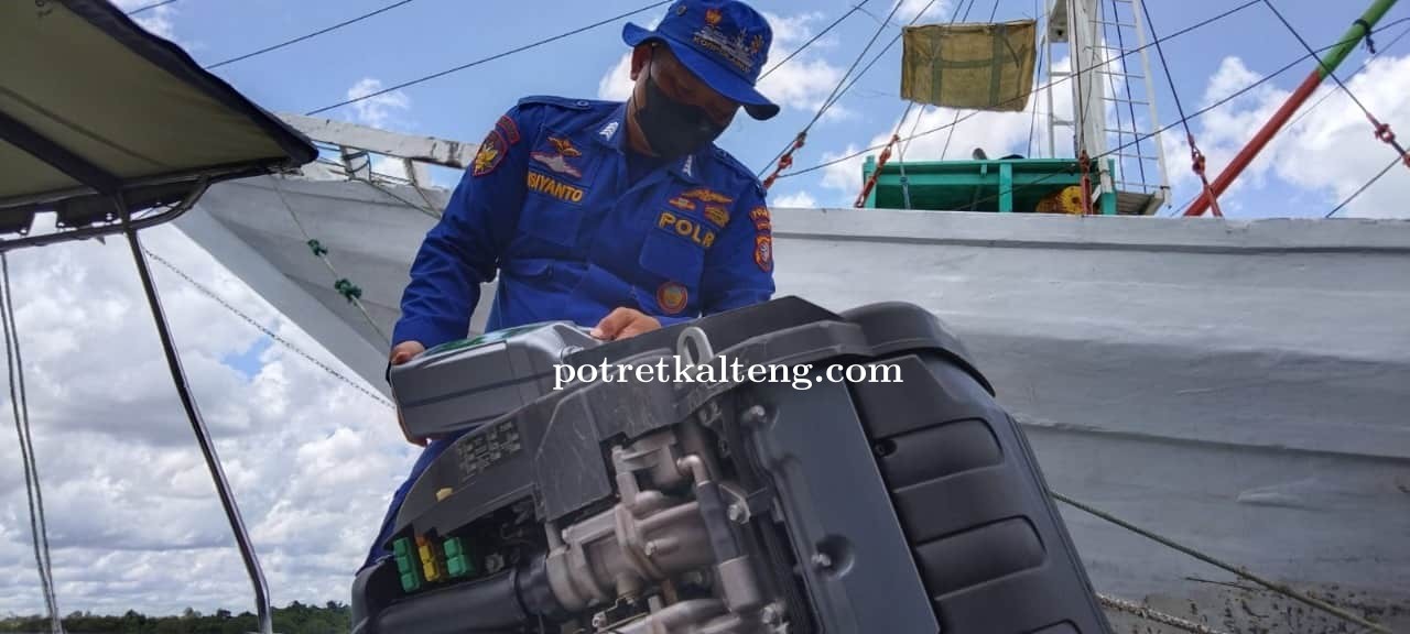 Ditpolairud Harwat Mesin Kapal Operasional Guna Antisipasi Trouble Engine Saat Patroli