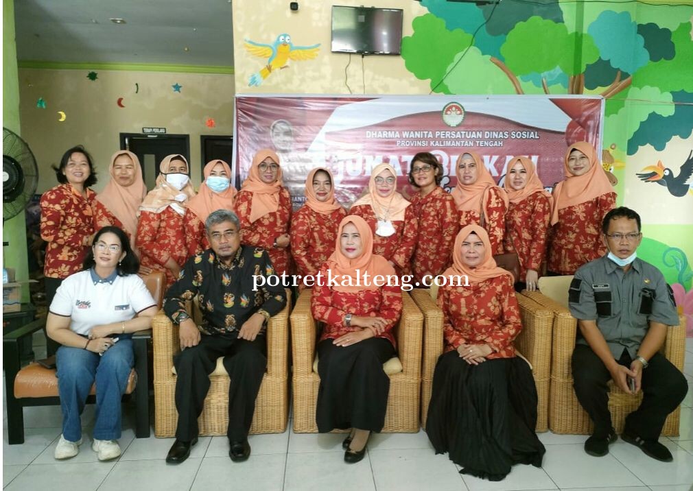 Wujudkan Kalteng Penuh Keberkahan,Darma Wanita Persatuan Dinas Sosial Kalteng Gelar Jumat Berkah