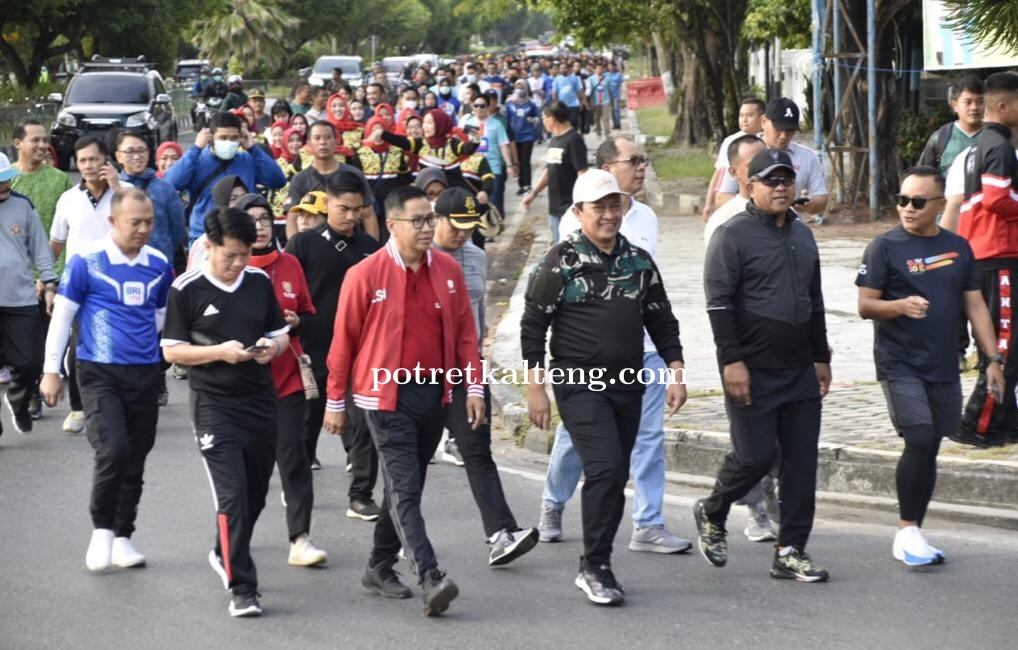 Wakil Gubernur Kalteng Ikuti Jalan Sehat Kalteng Berkah