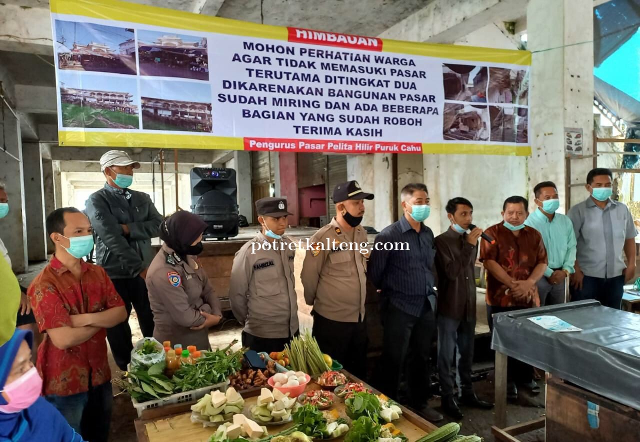 Terancam Bangunan Roboh, Pengurus Pasar Pelita Hilir Pasang Himbauan Ke Pengunjung Pasar