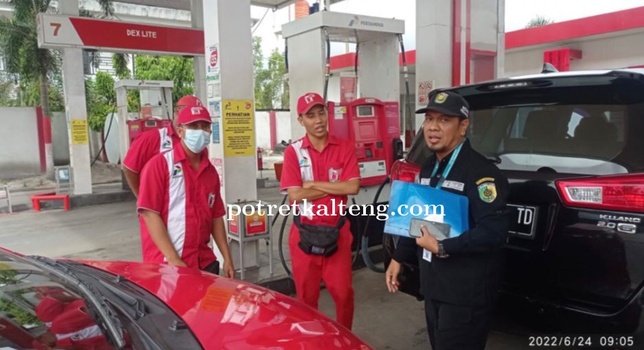 Antrean Panjang di SPBU Tak Pengaruhi Harga dan Stok Bahan Pokok di Palangka Raya