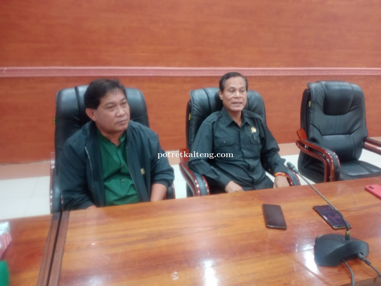 Rapat Perdana Pansus 21 DPRD dan TAPD Kapuas Mulai di Gelar