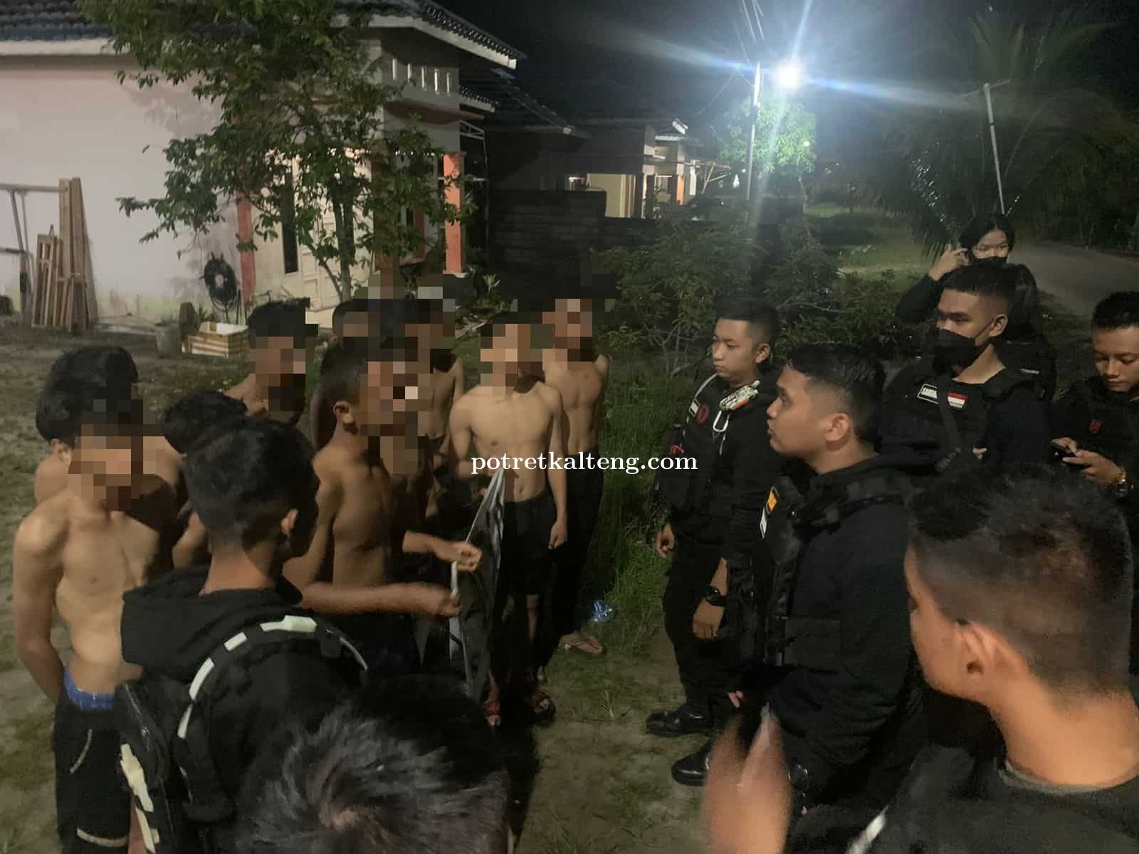 Tim PPRC Ditsamapta Polda Kalteng Ciduk Pemuda Pesta Lem Fox