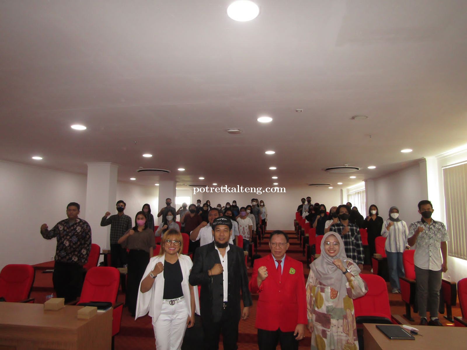 Bekali Mahasiswa FH UPR, FH UPR adakan Workshop Pembekalan Karir.