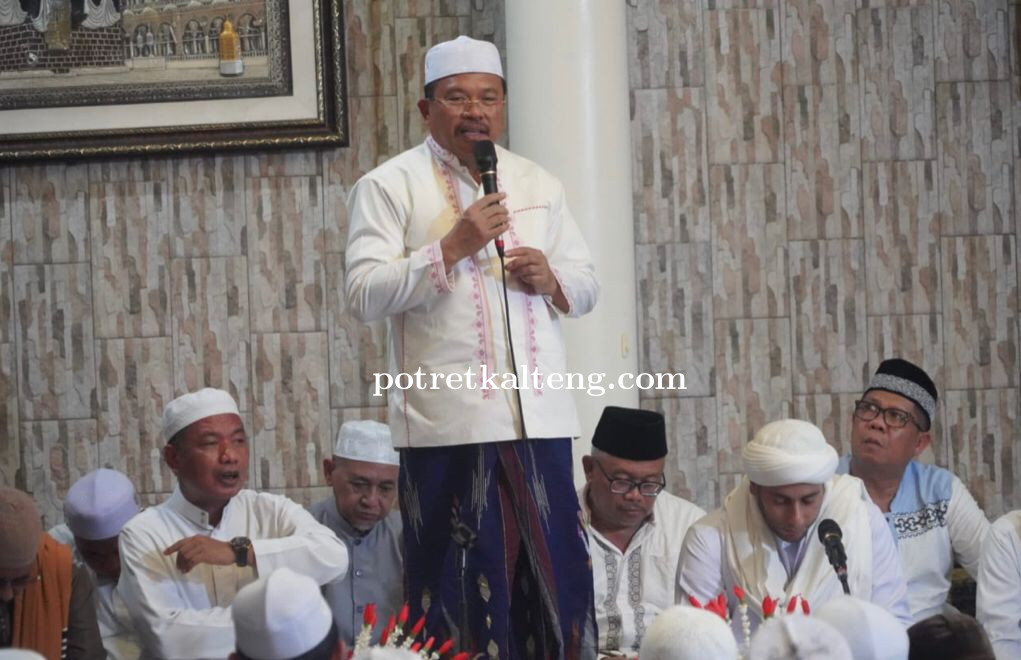 Sekda Kalteng Hadiri Pertemuan Tabligh Akbar Dalam Peringatan Maulid Nabi Muhammad SAW
