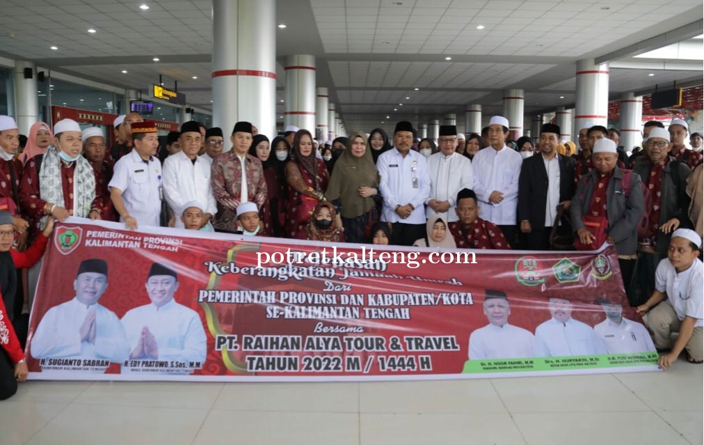 Sekda Nuryakin Lepas 27 Jamaah Umrah