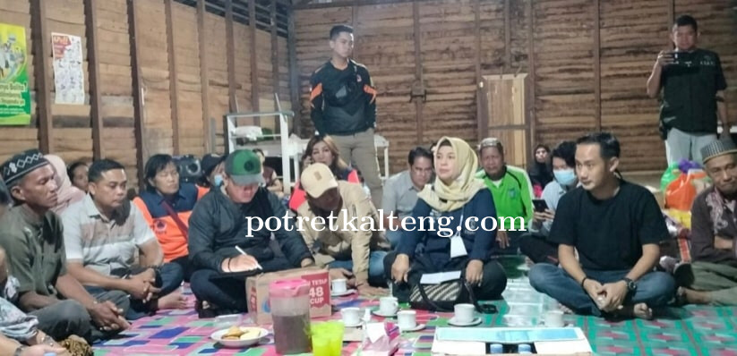 Walikota Palangka Raya Tinjau Korban Rumah Abrasi Sungai Kahayan