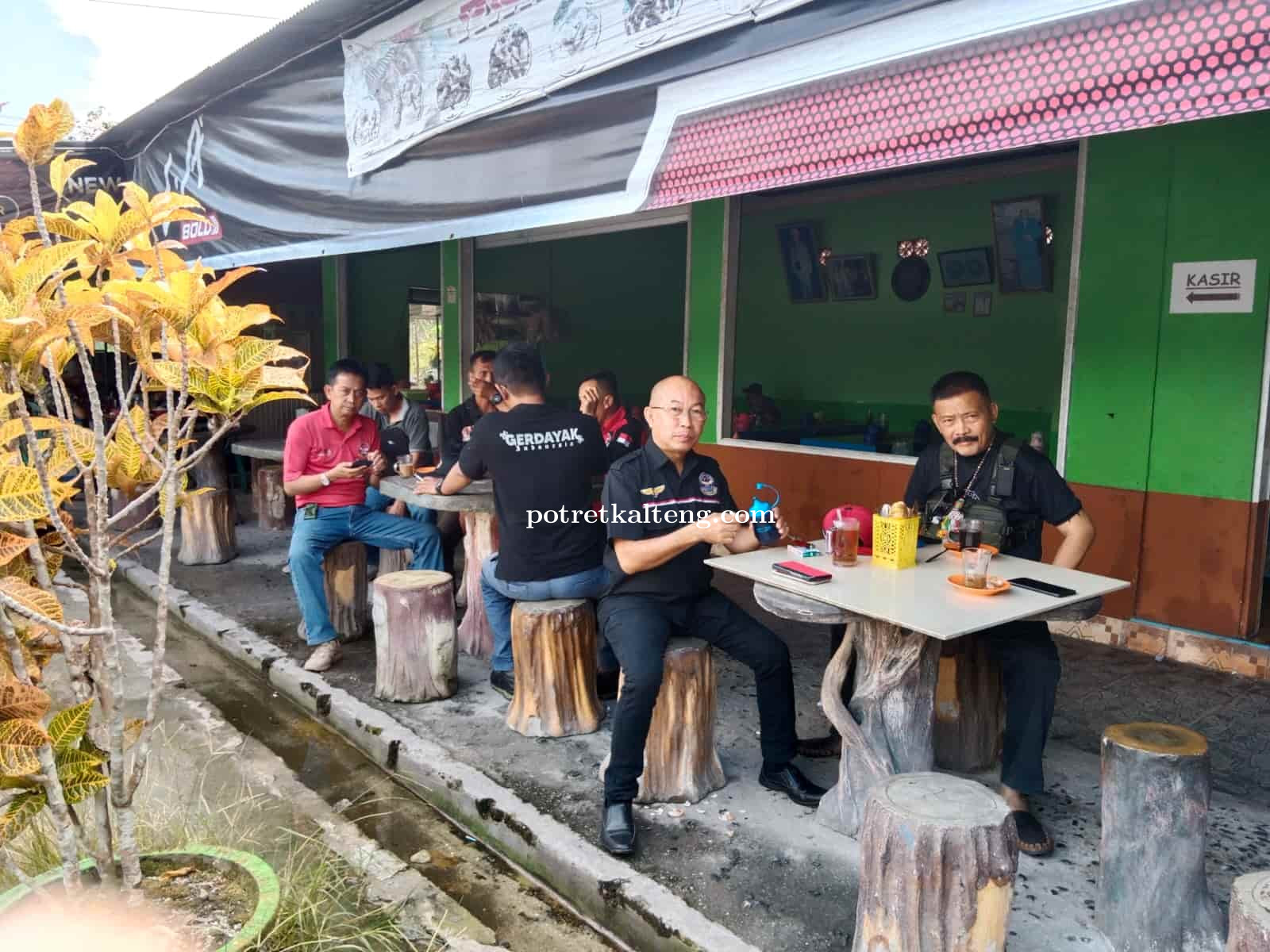 Tempuh Jarak 8 Jam, Ketua Umum DPN Gerdayak dan Rombongan Siapkan Kado Spesial Untuk Tabalong