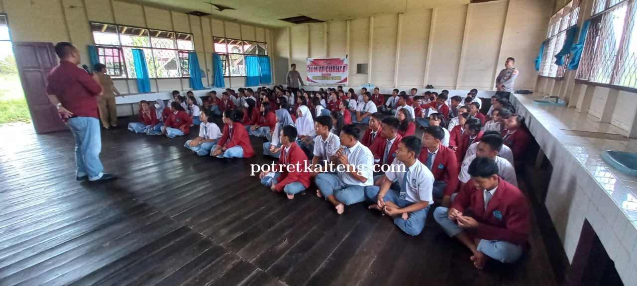 Polsek Kapuas Tengah Sambangi SMA Negeri 1 Pujon