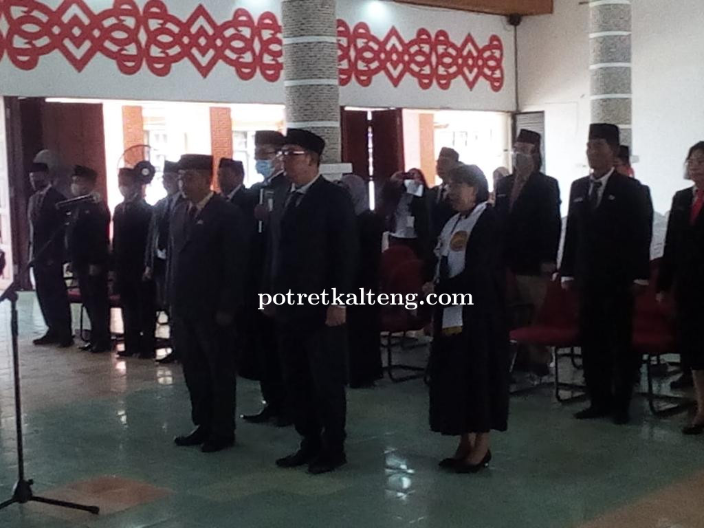 Bupati Kapuas Lantik dan Sumpah 30 Pejabat Pemkab Kapuas