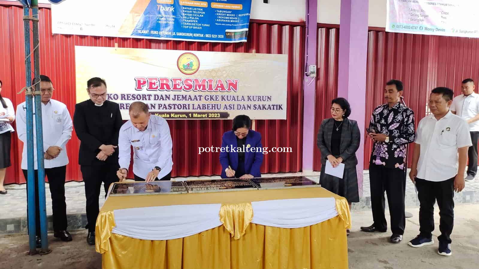 Bupati Gumas Resmikan Ruko dan Pastori MJ GKE Kuala Kurun