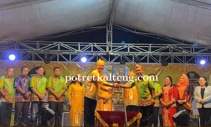 Peringati Hari Jadi Gumas, Bupati Gumas Buka Festival dan Pameran 