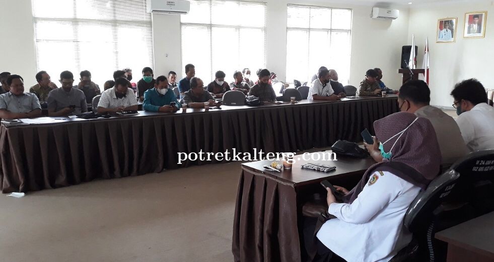 Dinas Perkebunan Provinsi Kalteng Gelar Rapat Penetapan Harga TBS Periode Juni 2023