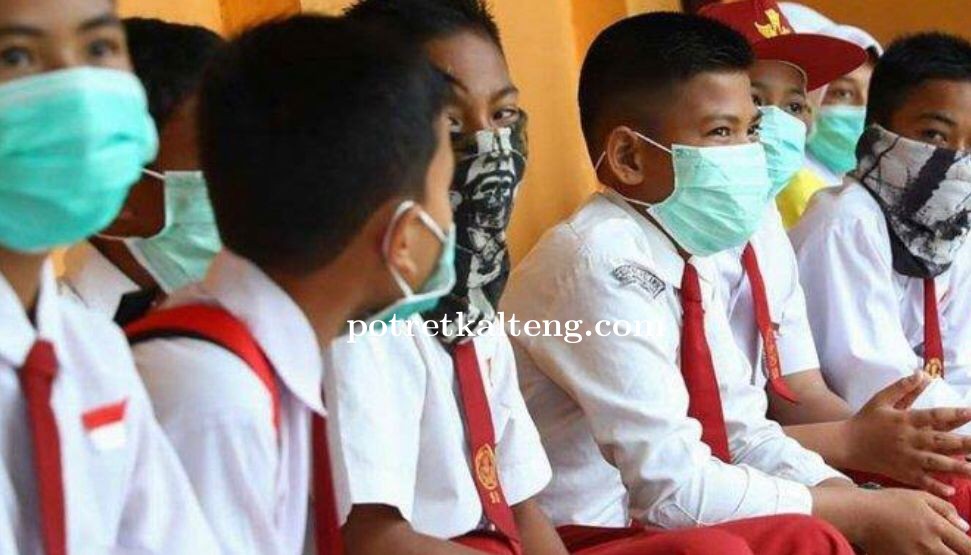Udara di Palangka Raya Memburuk, Dinas Pendidikan Kota Wajibkan Pelajar Mengenakan Masker