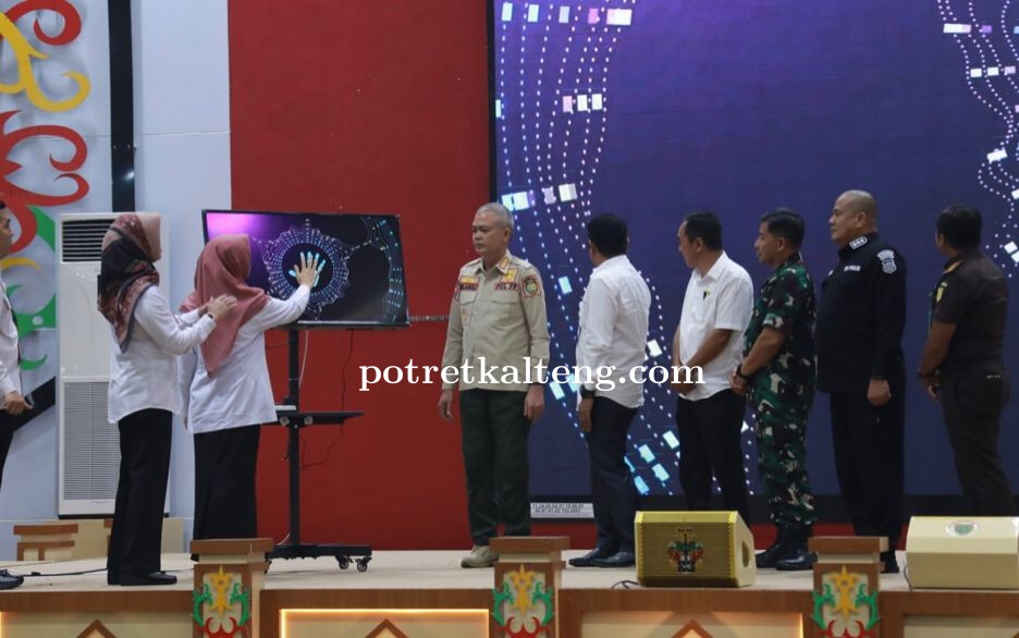 Asisten Ekbang Pemprov Kalteng, Sri Widanarni Launching Aplikasi SRIKANDI