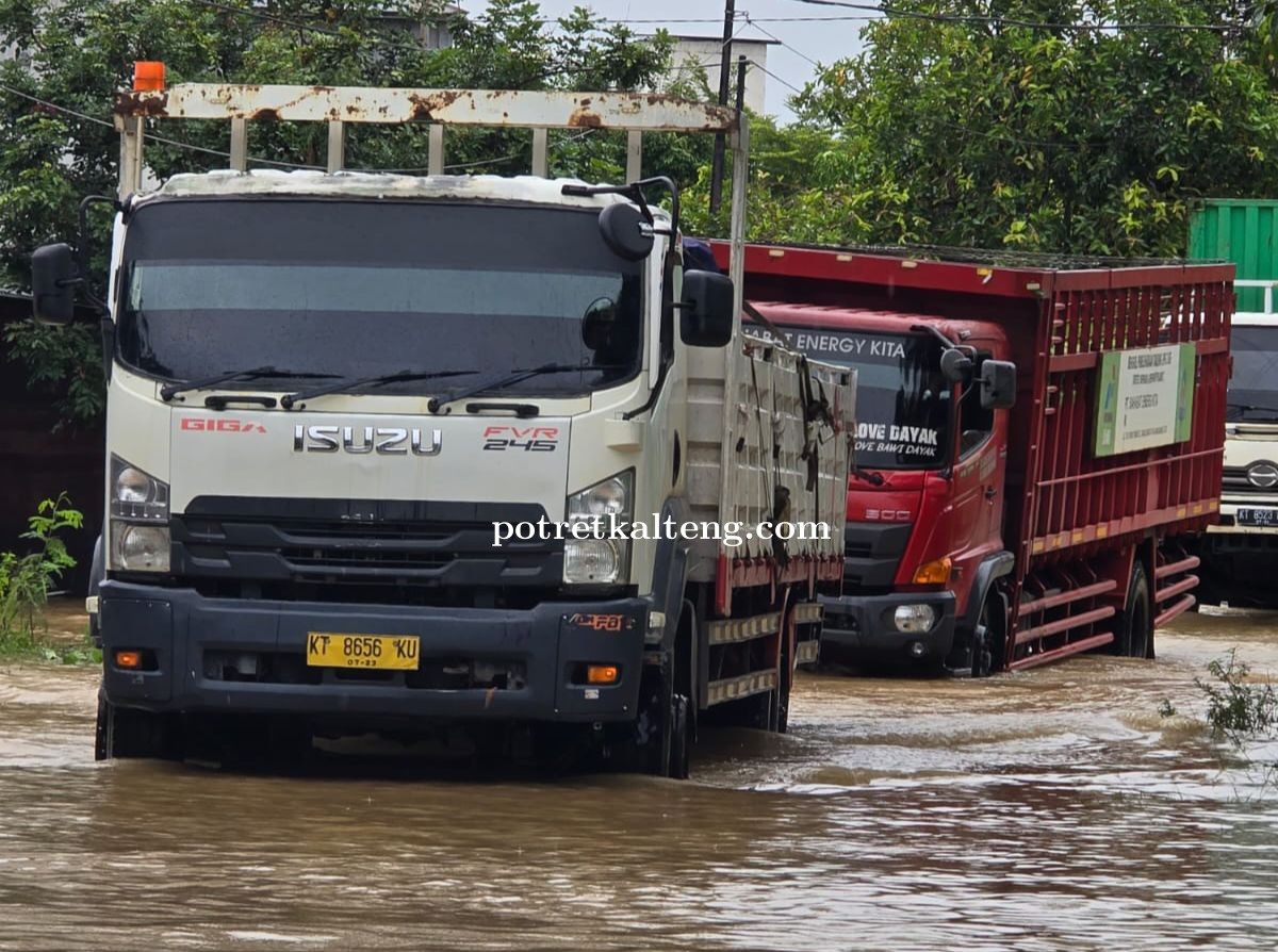 Hujan Lebat, Jalan Trans Desa Kandui-Muara Teweh Terendam Banjir