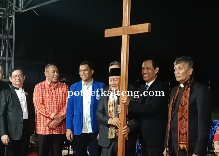 Perayaan Paskah Nasional Di Palangka Raya, Sahat Sinurat : Penting Peran Umat Jaga Kerukunan Bangsa