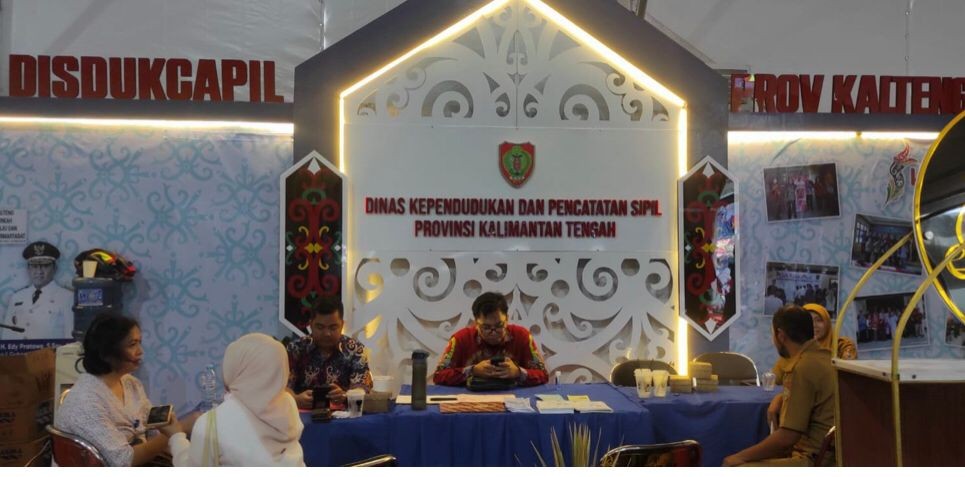 Disdukcapil Kalteng Buka Layanan Aktivasi IKD pada Perhelatan Kalteng Expo Tahun 2024