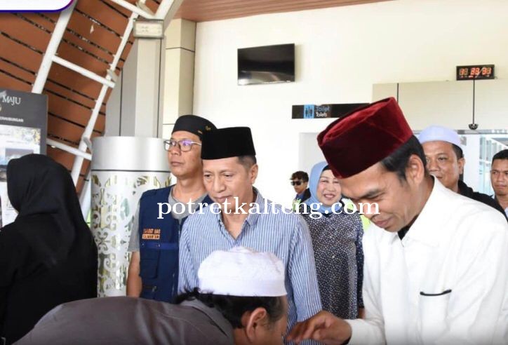 Pj Bupati Barut Sambut Ustadz Abdul Somad (UAS) di Muara Teweh