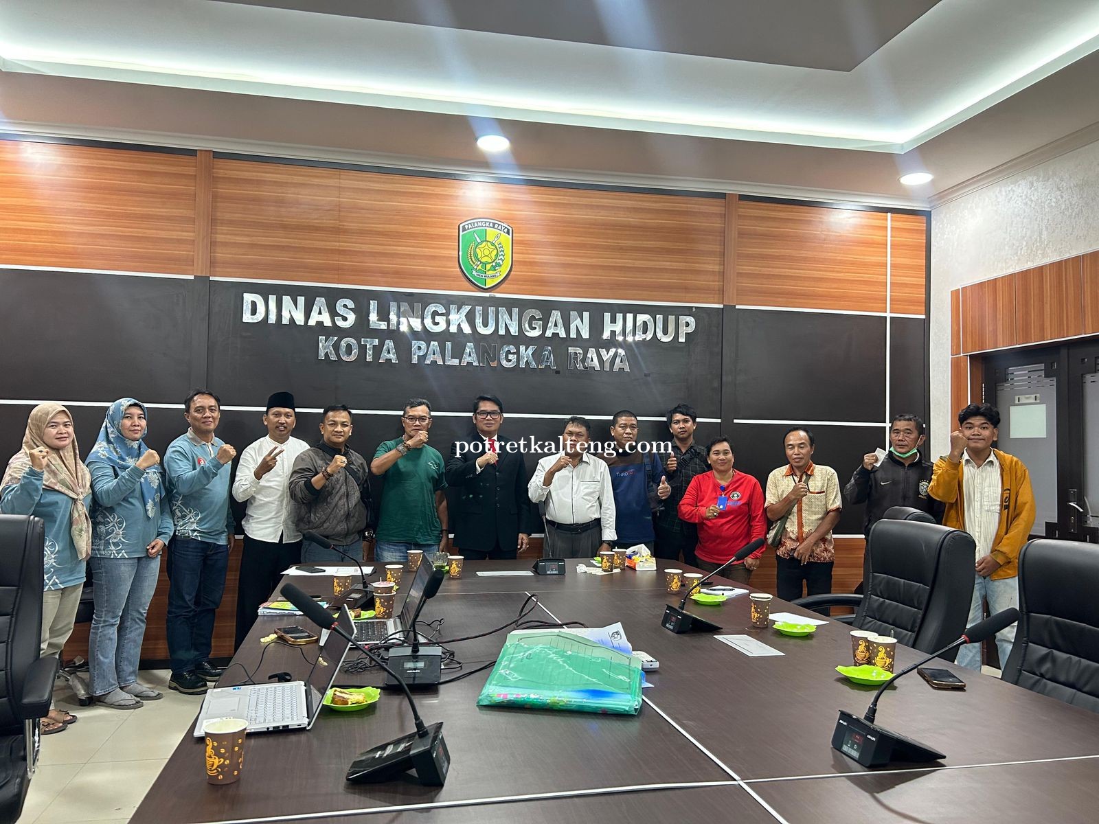 PLT Kepala Dinas Lingkungan Hidup Palangkaraya Kejar Target Pendapatan dan Tunggakan Retribusi Sampa