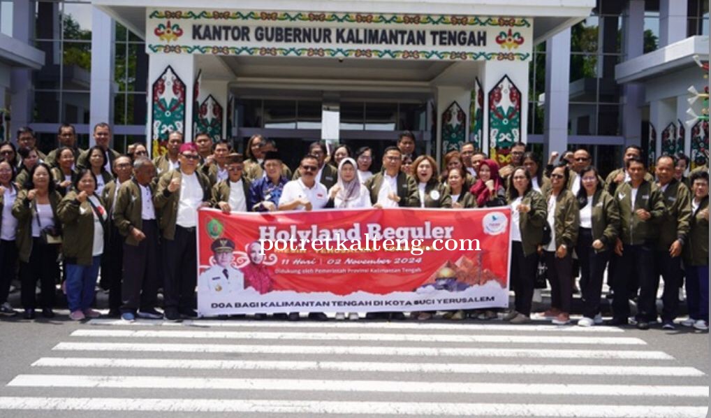 Asisten Ekbang Lepas Keberangkatan Peserta Perjalanan Religi Provinsi Kalteng ke Yerusalem