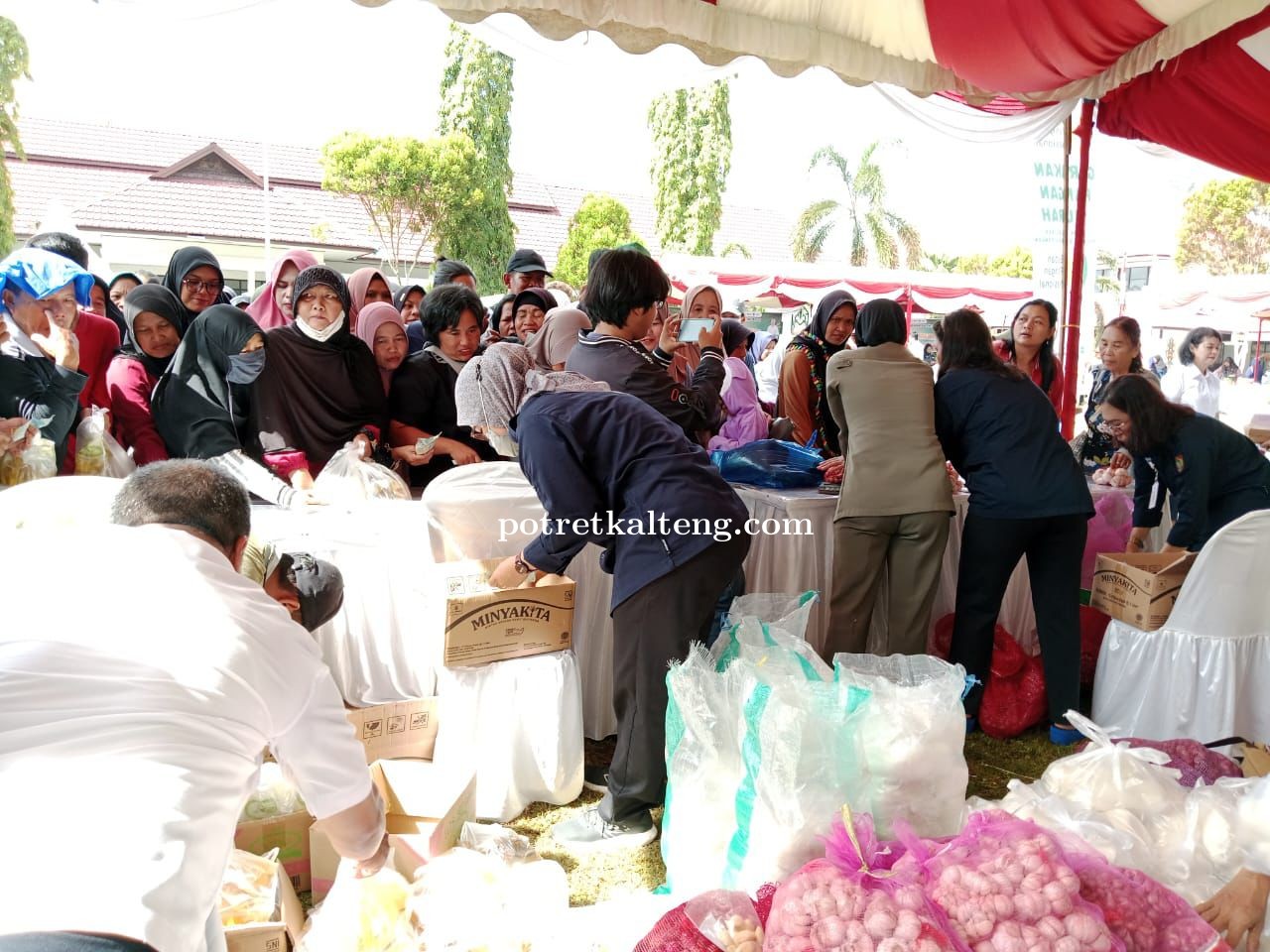Jelang Natal dan Tahun Baru, Dinas Ketahanan Pangan Kalteng Gelar Gerakan Pangan Murah untuk Stabilk
