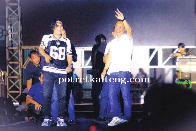 Warga Padati Stadion Batuah, Penutupan Barsel Expo 2025 Meriah