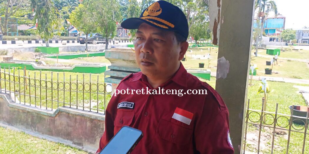 KPHL Gerbang Barito Bagikan Ribuan Bibit Buah Gratis untuk Warga Barsel