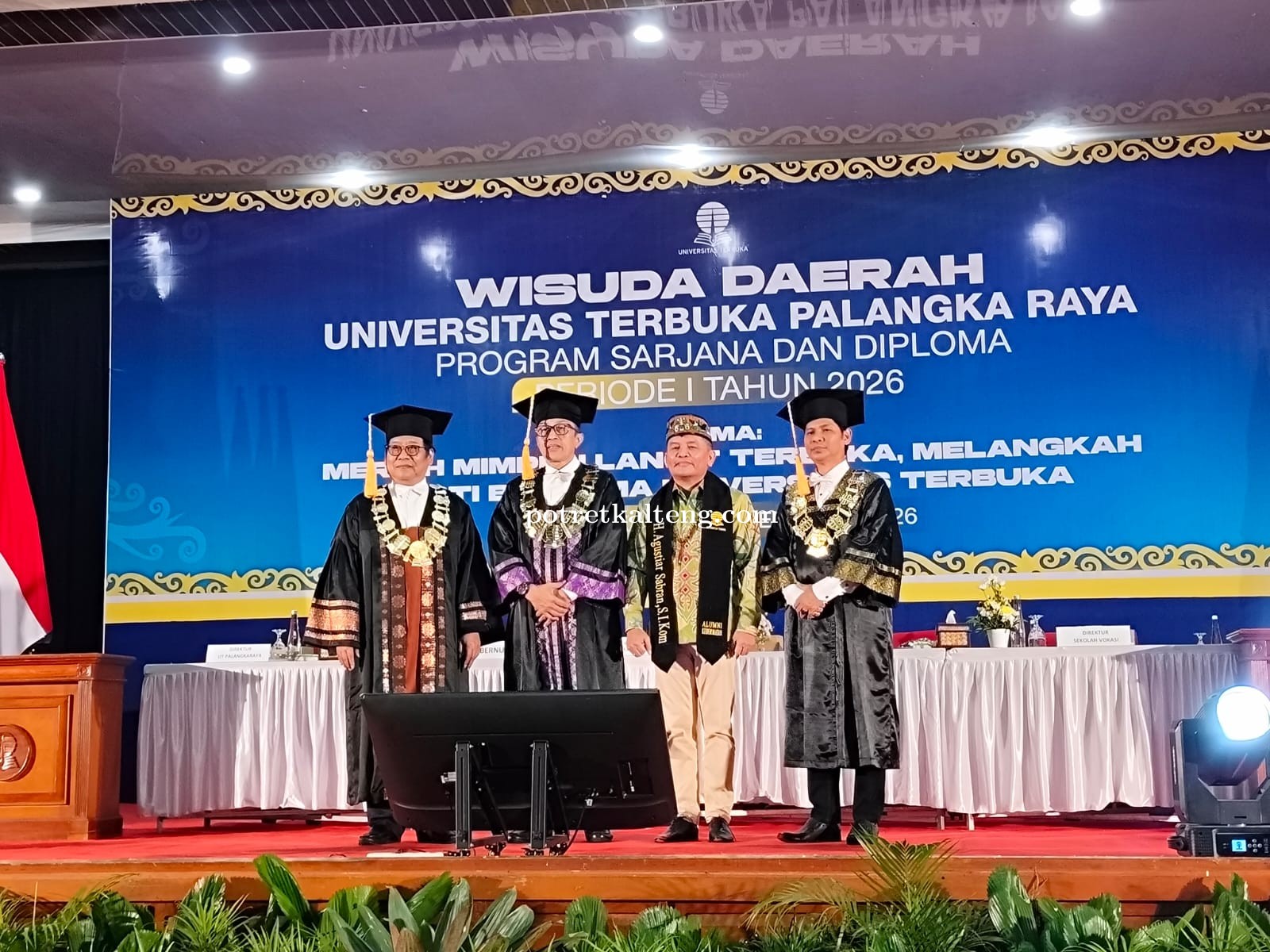 Dukung Peningkatan SDM, Gubernur Kalteng Hadiri Wisuda UT Palangka Raya