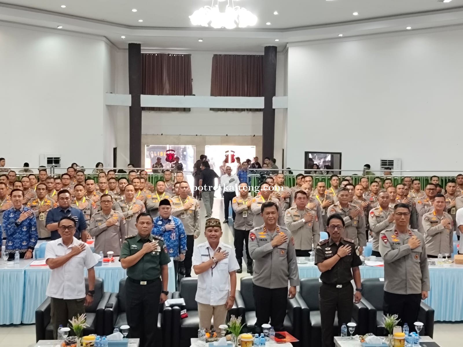 Di Hadapan Kapolres Se-Kalteng, Gubernur Kalteng Bicara Tegas Soal Keamanan dan Krisis Anggaran