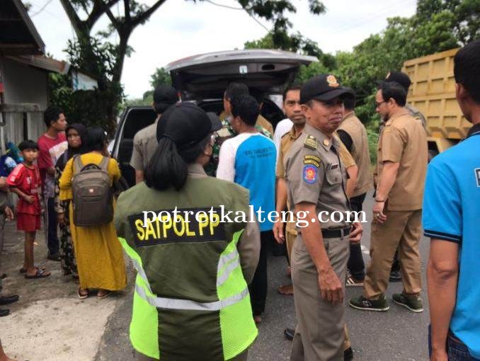 Tim Gabungan Evakuasi Warga Katimpun dengan Gangguan Mental ke RS Jiwa Kalawa Atei