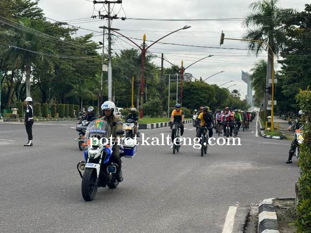 Denpom XII/2 Palangka Raya Laksanakan Pengawalan Kegiatan Bersepeda Bersama Danrem 