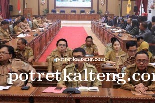 Pemkab dan DPRD Katingan Bahas Strategi Optimalisasi Pajak Daerah dalam RDP Komisi II
