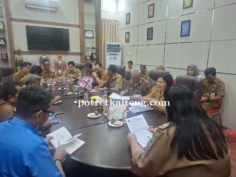 Wujudkan Kapuas Bersih, Pemkab Arahkan Penyediaan Tosa dan Sosialisasi Turun Langsung ke Lapangan