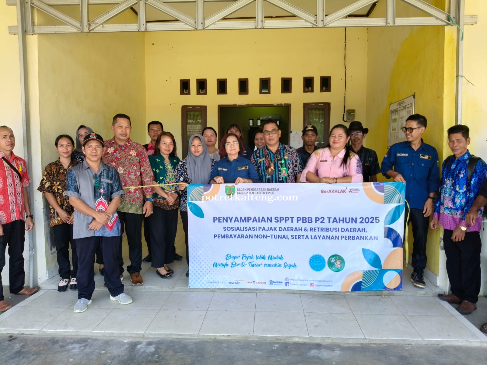 Cepat dan Merata, Bapenda Bartim Awali Distribusi SPPT PBB-P2 2025 dari Pematang Karau