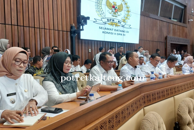 Pj. Bupati Barito Selatan Hadiri Rapat Kerja dan Rapat Dengar Pendapat DPR RI.
