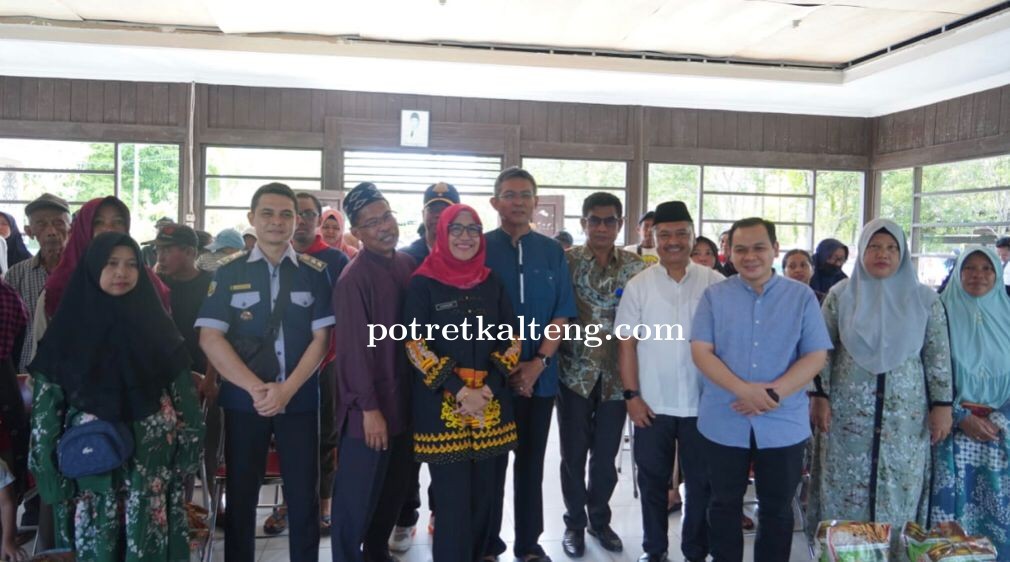 Lurah Pahandut Kota Palangka Raya Salurkan 1000 Paket Sembako Murah dari Pemprov Kalteng
