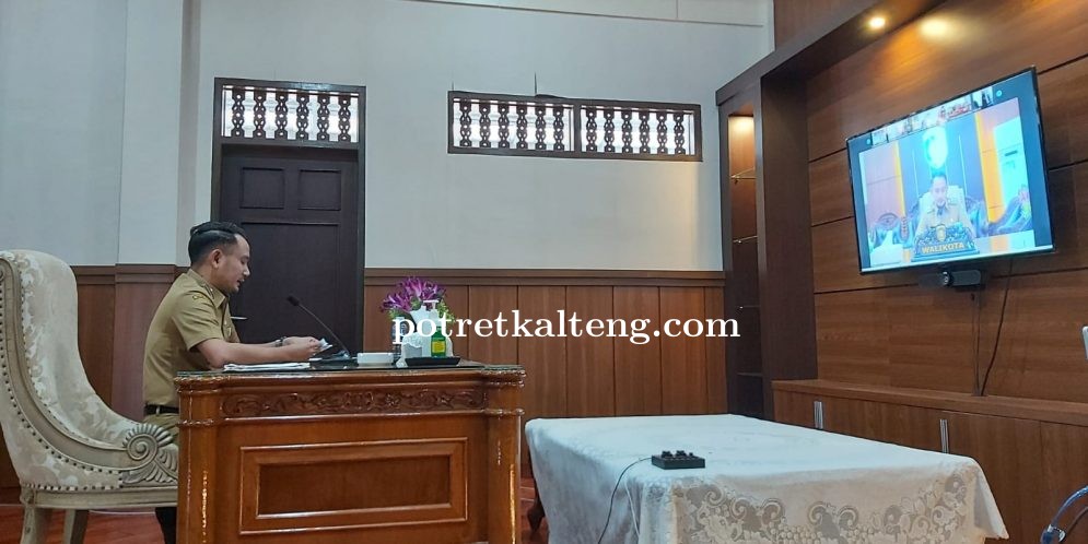 Wali Kota Palangka Raya Menyampaikan Pidato LKPJ Akhir Tahun Anggaran 2021