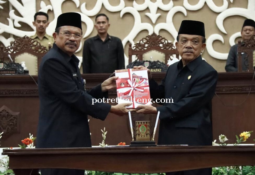 DPRD Prov. Kalteng Gelar Rapat Paripurna ke-8, Sekda Kalteng Sampaikan LKPJ Gubernur Tahun 2022