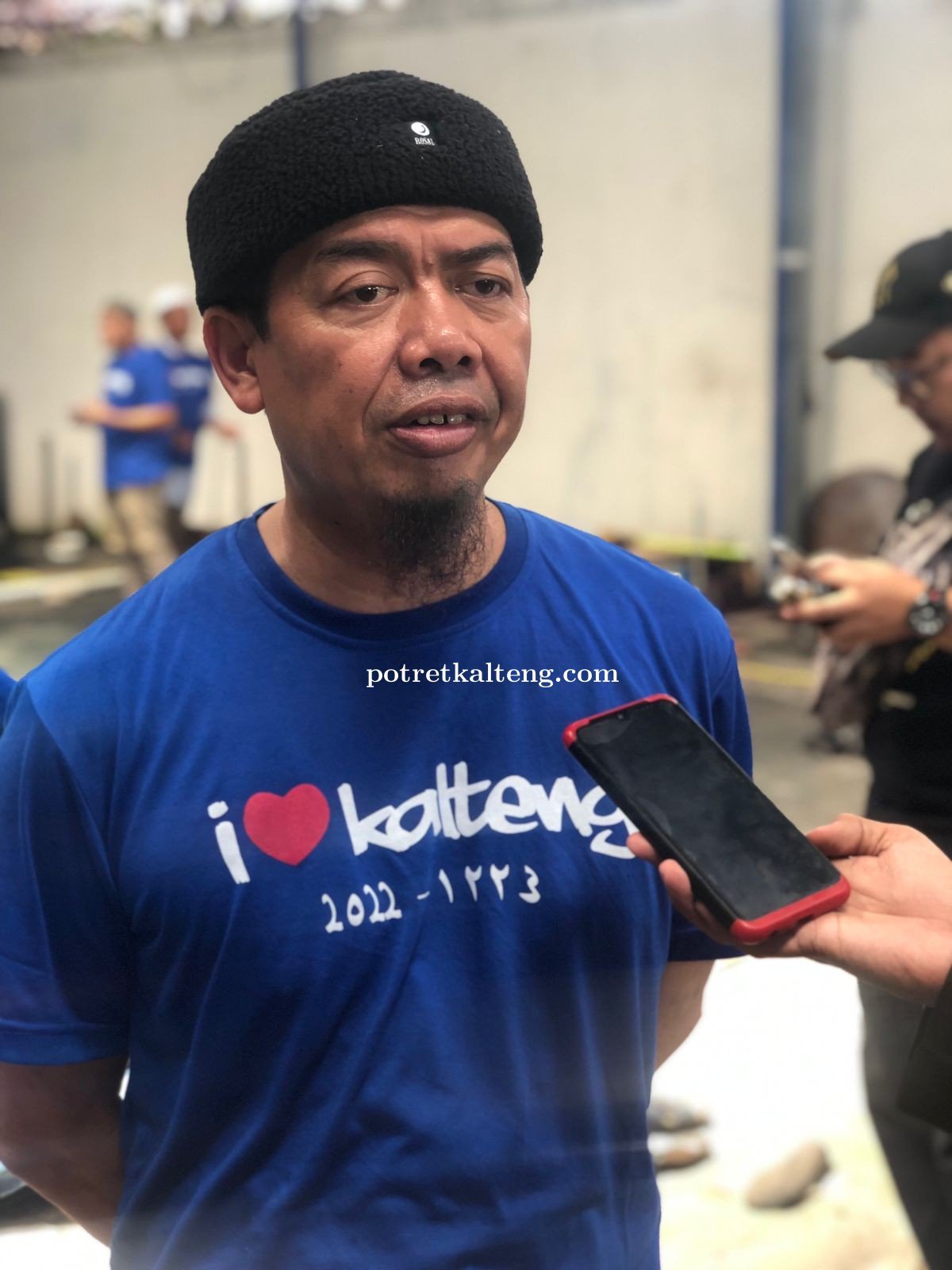 Peringati Hari Raya Idul Adha, Muhammad Syauqi Bagikan 1056 Bungkus Daging Buat Masyarakat
