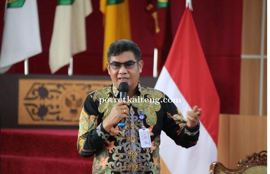 Jadi Narasumber Dalam Seminar, Kadis Kominfosantik Paparkan Pentingnya Literasi Digital