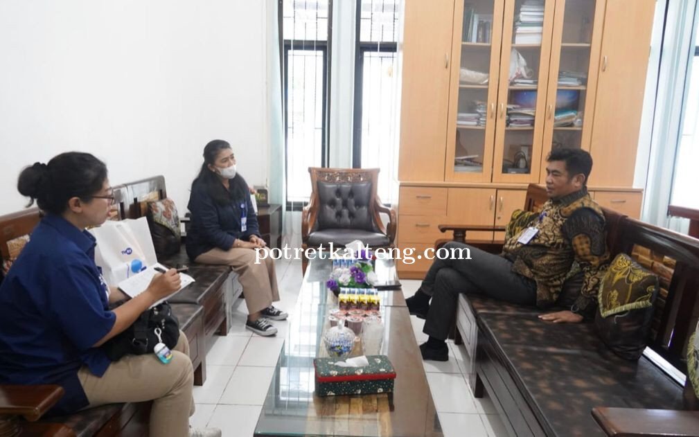 Kadiskominfosantik Provinsi Kalteng Terima Kunjungan Kepsta TVRI Kalteng