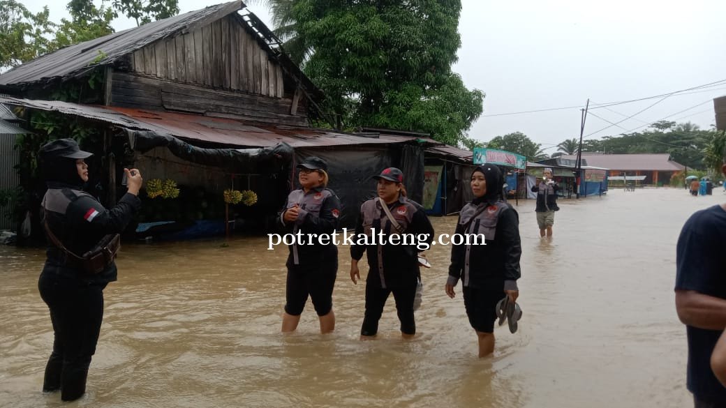 Belasan Ribu Warga Pujon Terdampak Banjir, LSR LPMT Kalteng Langsung Bergerak Membantu