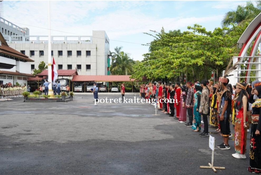 Wakil Gubernur Kalteng Pimpin Upacara Peringatan Hardiknas Tahun 2023 di Kalteng