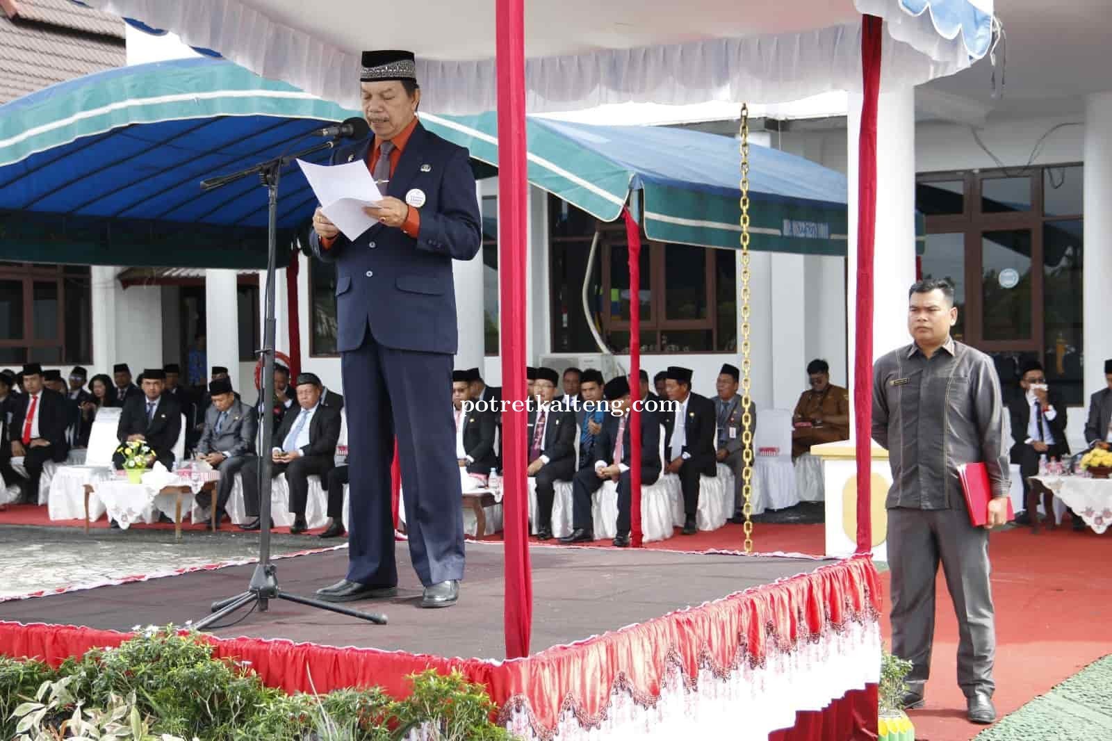 Pemkab Gunung Mas Laksanakan Upacara Peringatan Hari Pendidikan Nasional