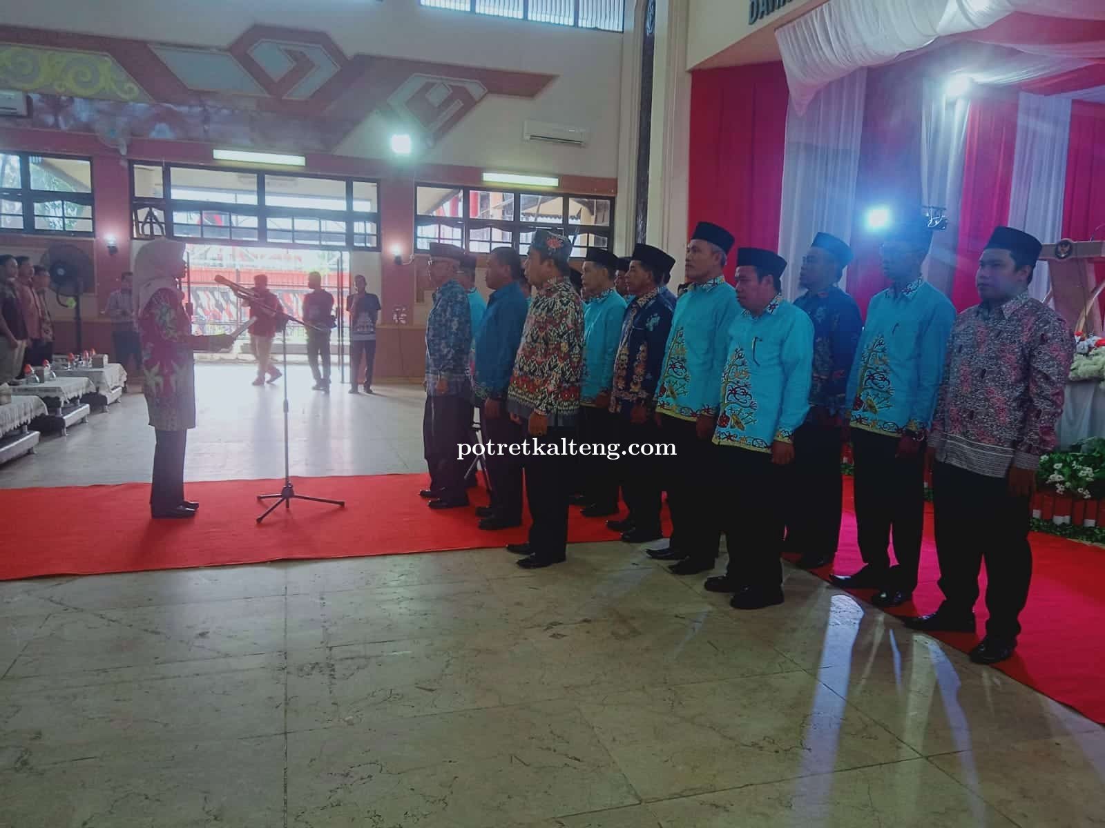 Pj. Bupati Barsel Lisda Arriyana Kukuhkan FKUB Barsel Masa Bakti Tahun 2023-2028